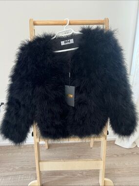 Black Faux Fur Cropped Jacket - Women